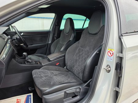 2022 Skoda Superb - photo 19