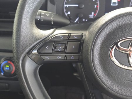 2022 Toyota Yaris - photo 16