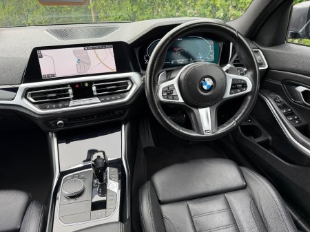 2021 BMW 3-Series - photo 22