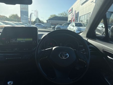 2022 Toyota C-HR - photo 9