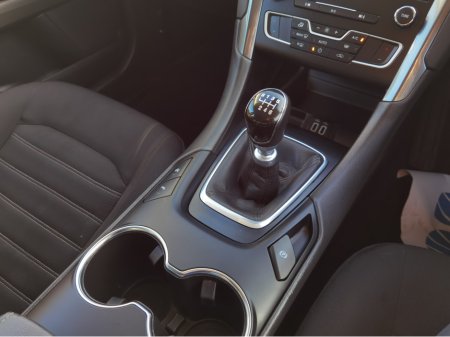 2021 Ford Mondeo - photo 16