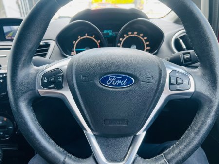 2014 Ford Fiesta - photo 18