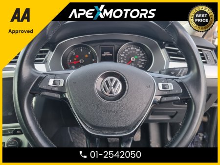 2019 Volkswagen Passat - photo 17