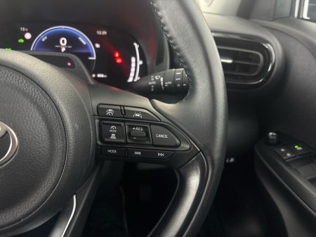 2026 Toyota Yaris Cross - photo 13