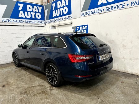2022 Skoda Superb - photo 5