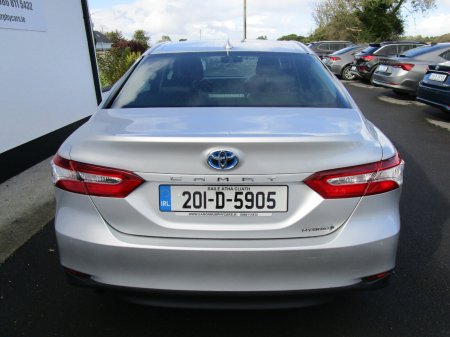2020 Toyota Camry - photo 5