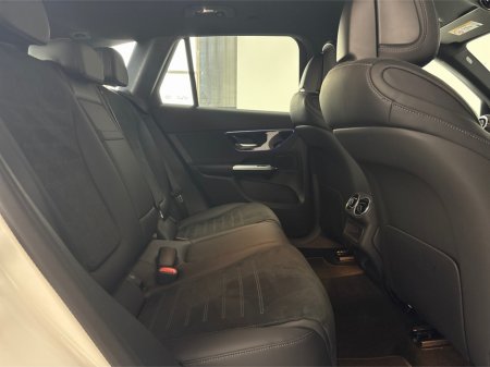 2025 Mercedes-Benz GLC - photo 28