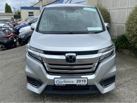 2019 Honda Stepwagon - photo 4