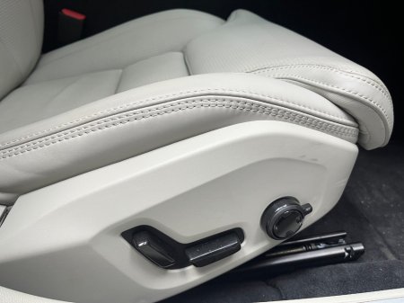 2025 Volvo V60 - photo 15