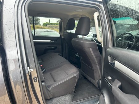 2023 Toyota Hilux - photo 8