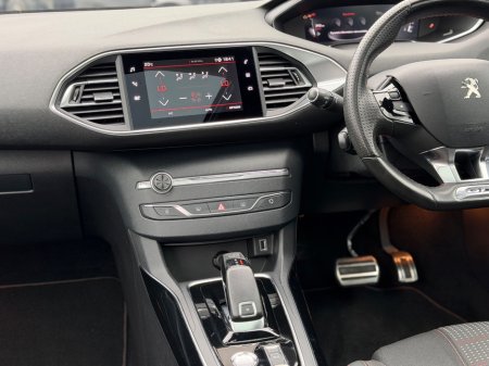2021 Peugeot 308 - photo 23