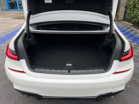 2021 BMW 3-Series - photo 14