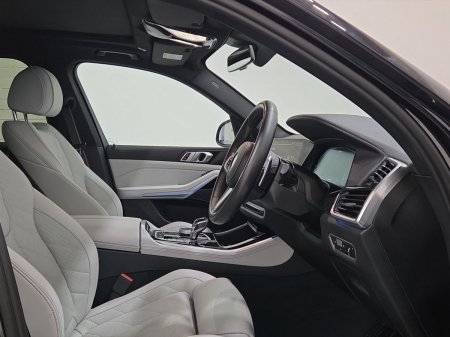 2023 BMW X5 - photo 12