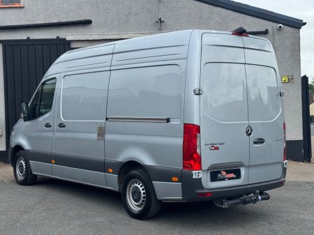 2025 Mercedes-Benz Sprinter - photo 4