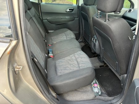 2011 Peugeot 3008 - photo 8