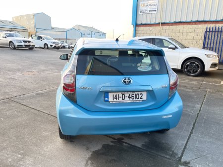 2014 Toyota Aqua - photo 6