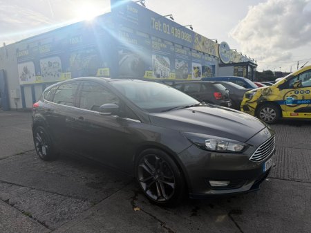 2017 Ford Focus - photo 4