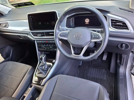 2024 Volkswagen T-Roc - photo 14
