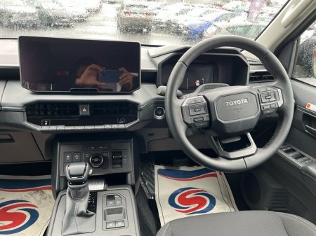 2026 Toyota Hilux - photo 9