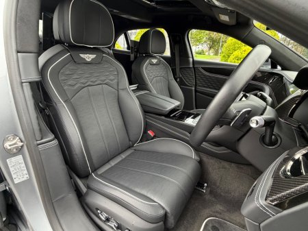 2025 Bentley Flying Spur - photo 13