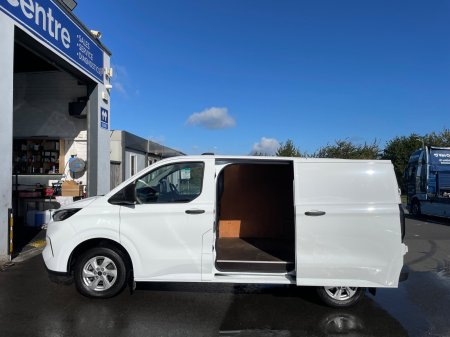 2025 Ford Transit - photo 14