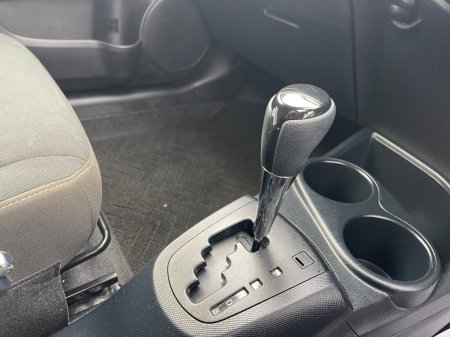 2020 Toyota Aqua - photo 16