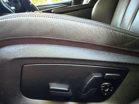 2021 BMW 5-Series - photo 17