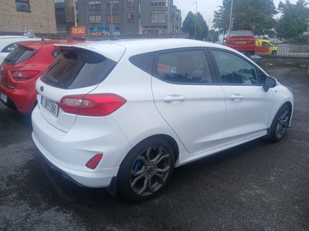 2018 Ford Fiesta - photo 3