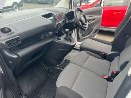 2022 Toyota Proace City - photo 8