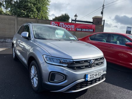 2022 Volkswagen T-Roc - photo 2
