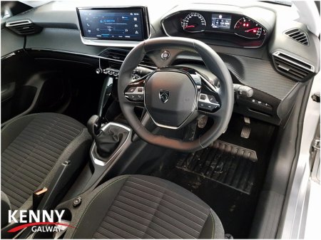 2025 Peugeot 208 - photo 18