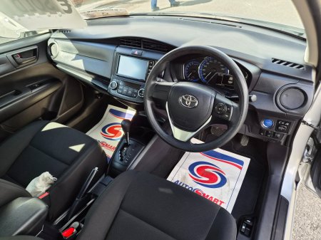 2020 Toyota Corolla - photo 14