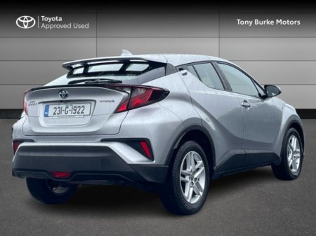 2023 Toyota C-HR - photo 2