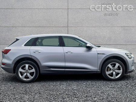 2022 Audi e-tron - photo 2