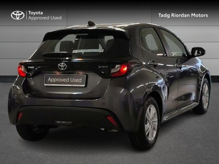 2026 Toyota Yaris - photo 2