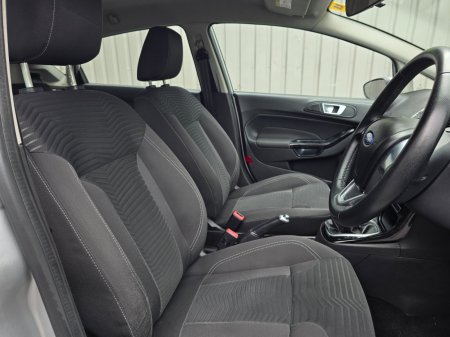 2014 Ford Fiesta - photo 7