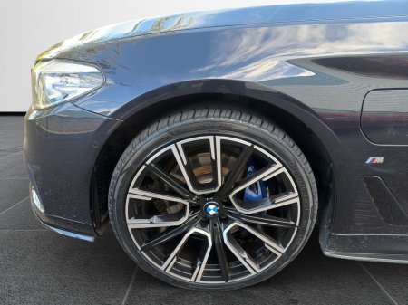 2020 BMW 5-Series - photo 15
