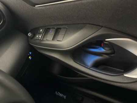 2024 Toyota Yaris - photo 16