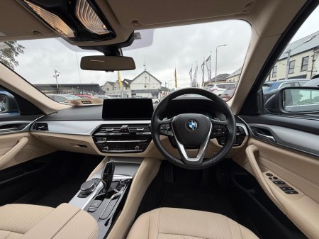 2023 BMW 5-Series - photo 19