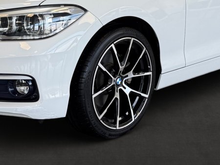 2017 BMW 1-Series - photo 10