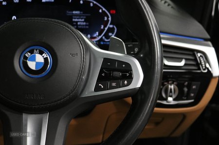 2023 BMW 5-Series - photo 20