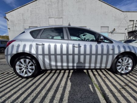 2010 Opel Astra - photo 6