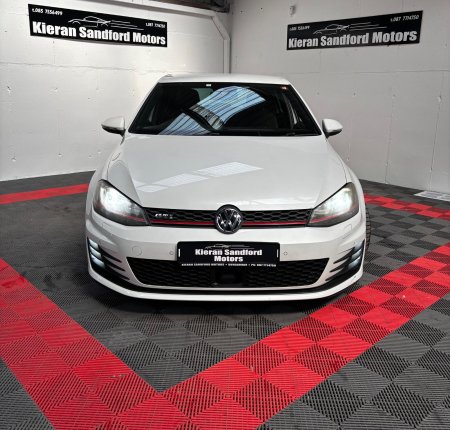 2014 Volkswagen Golf - photo 2