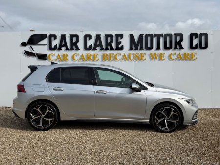 2023 Volkswagen Golf - photo 2