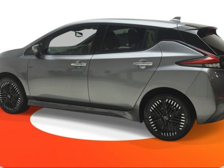 2022 Nissan Leaf - photo 2