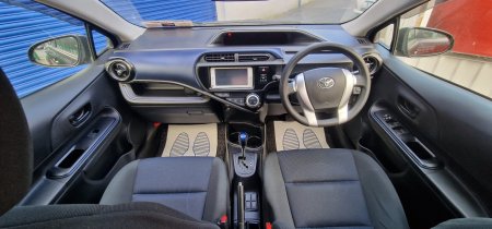 2015 Toyota Aqua - photo 8