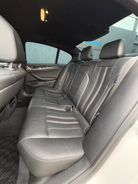 2017 BMW 5-Series - photo 14