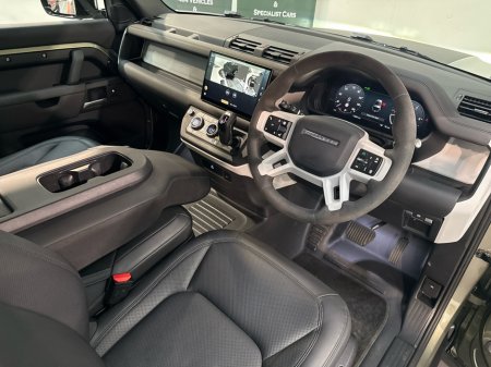 2025 Land Rover Defender - photo 16