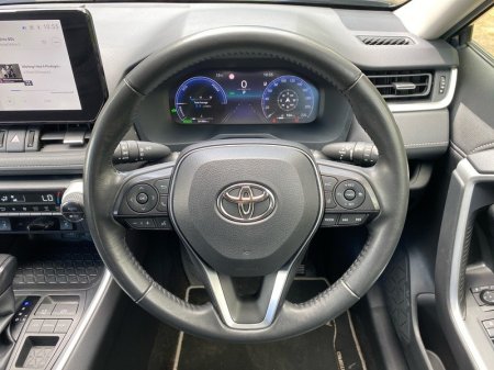 2023 Toyota RAV4 - photo 9