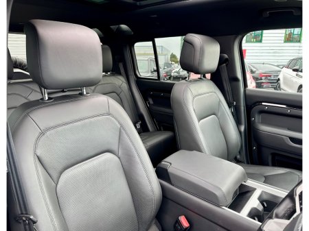 2025 Land Rover Defender - photo 13